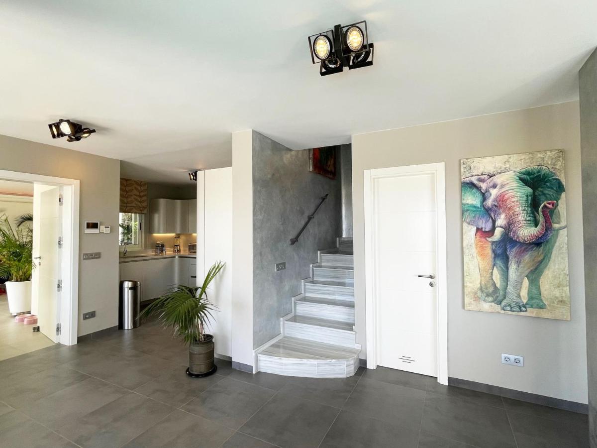Luxury Villa Morelli With Seaview & Heated Pool Maspalomas  Exterior foto